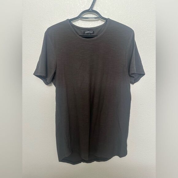 Elwood Charcoal Gray Short Sleeve Tee with Crew Neck - Picture 1 of 6